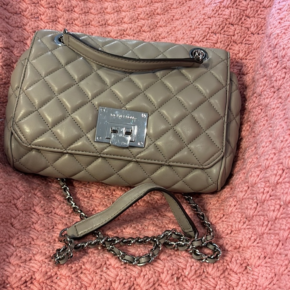 Michael Kohr gray quilted final bag that can be carried the chain inside - Picture 11 of 14